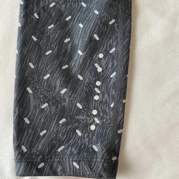 Nike Dri-Fit black with white leggings with reflectors size xs - Picture 12 of 12